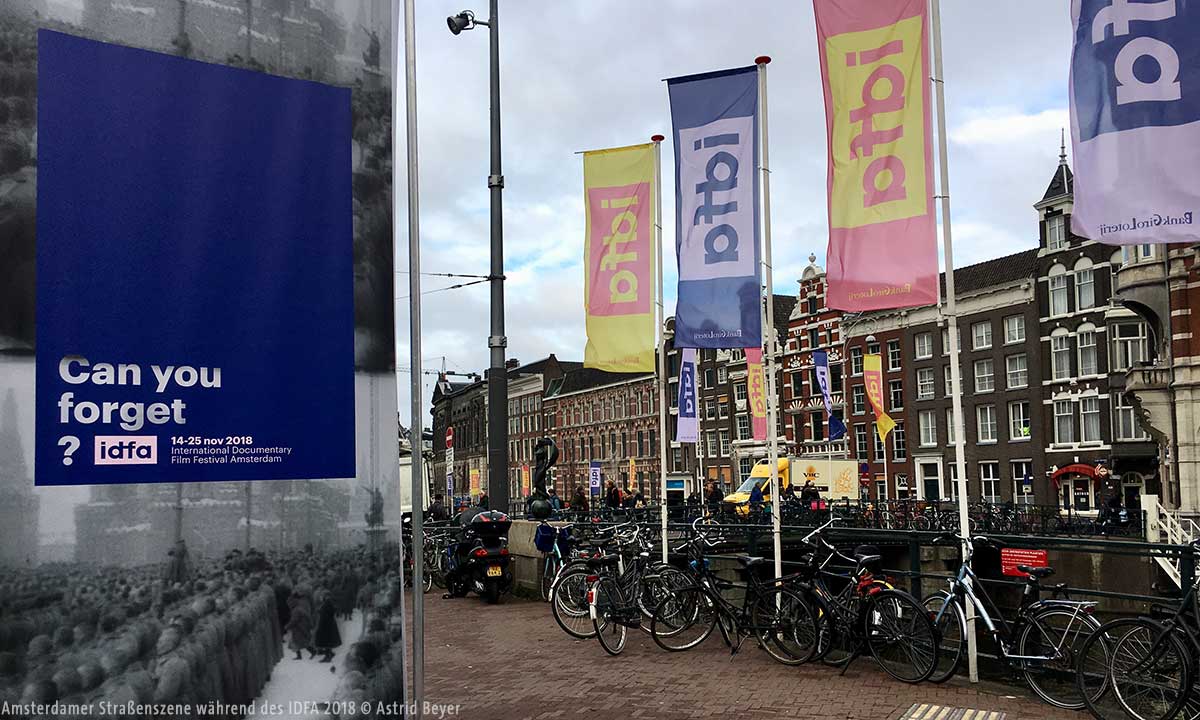 Amsterdamer Straßenszene während des IDFA 2018 © Astrid Beyer