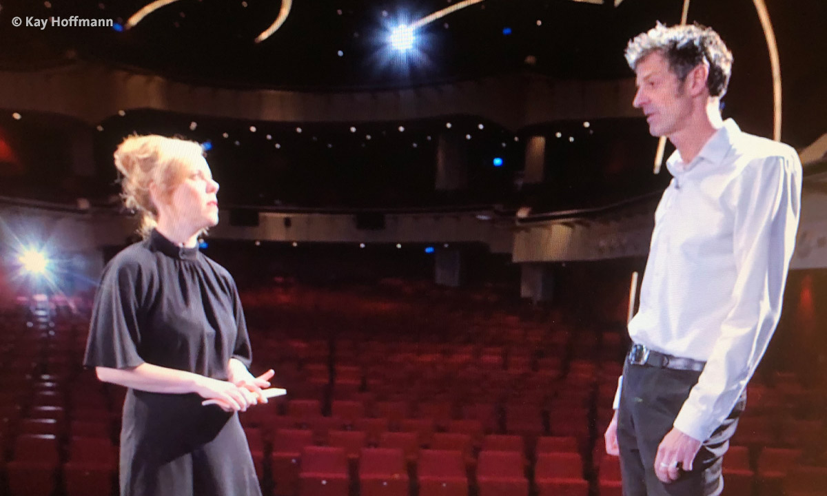 Screenshot: Daniel Sponsel im Interview mit Christinia Wolf beim DOK.fest München @home (© Kay Hoffmann)