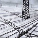 Auszug aus einem Animationsfilm in schwarz/weiß, Strommasten