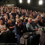 Bild des Publikums im Kinosaal