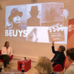 Filmemacher erläutert im Gespräch mit Astrid Beyer