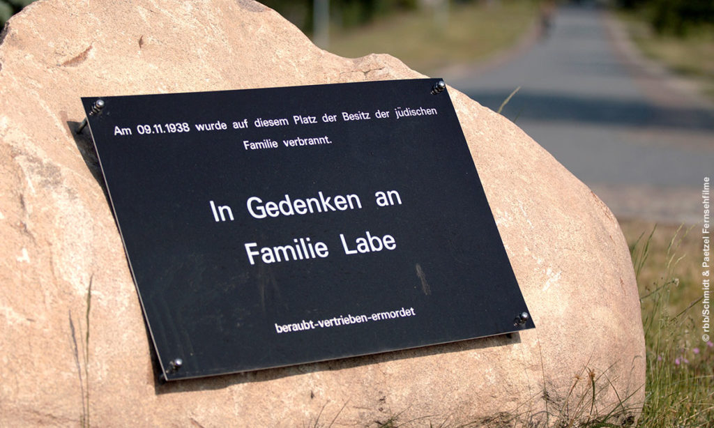 Familie Labe Gedenkstein "Vernichtet - eine Familiengeschichte aus dem Holocaust"