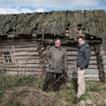 Klaus Heinzel und Regisseur Sebastian Heinzel in Russland.