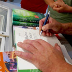 Jan Haft signiert sein Buch