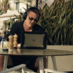 Matt Bowles als Immobilienmakler in Social Media Doku ROAMERS