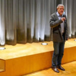 Peter Erasmus eröffnet die DOK Premiere von Dear Future Children in Stuttgart