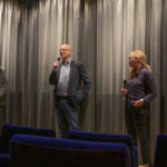 Kinoleiter Peter Erasmus, Valentin Thurn und Astrid Beyer begrüßen zur DOK Premiere in Stuttgart.