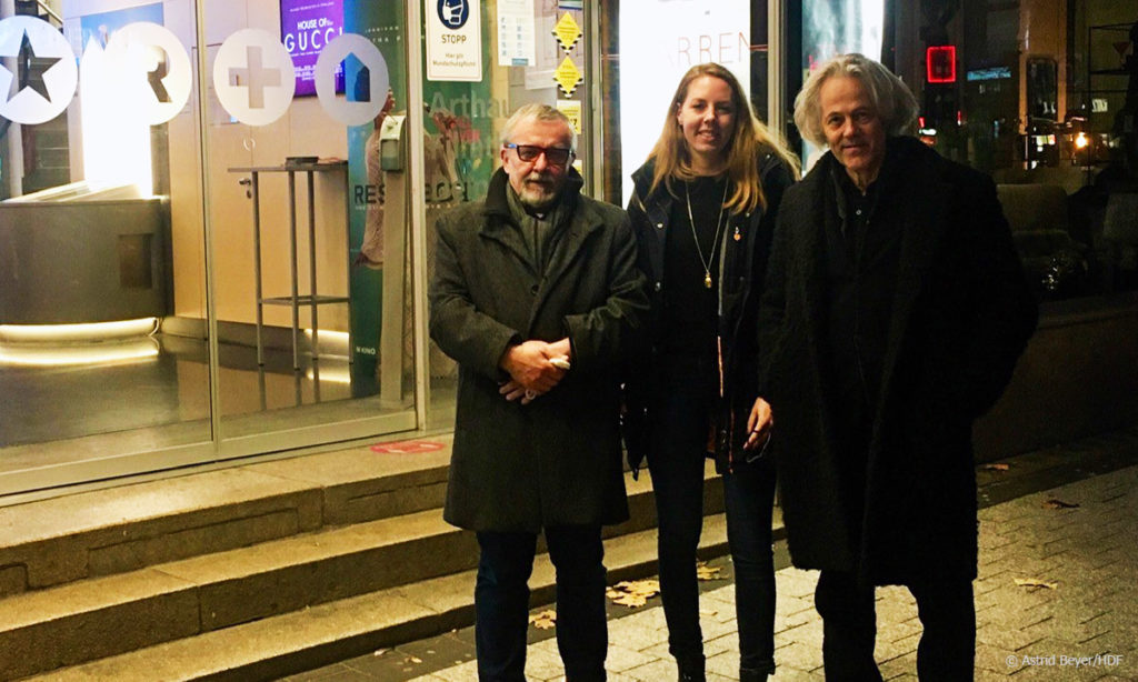 Gruppenbild Kinopremiere W - Was von der Lüge bleibt Gerhard Klein, Katrina Schad, Rolando Colla