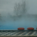 Filmstill Poolbecken in W-Was von der Lüge bleibt