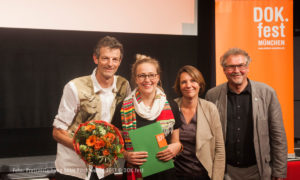 Sarah Noa Bozenhardt mit Petra Felber, Kay Hoffmann und Daniel Sponsel Vergabe Pitchaward 2021