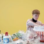 Plastik auf dem Tisch