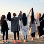 Frauen protestieren gegen Mullahs