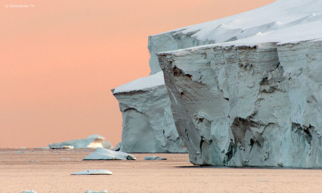 Filmstill Antarktika Der Schatz im Eis