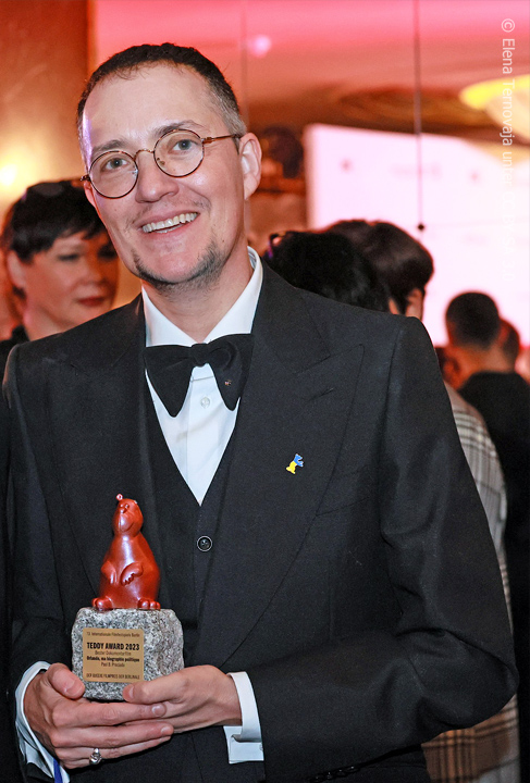 Paul B. Preciado mit dem Teddy-Award 2023 (by Elena Ternovaja)