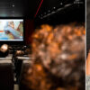 Zwei Fotos von der Kino-Premiere von ROBIN BANK in Stuttgart. Links sieht man Enric Duran, der digital zugeschaltet wird und auf der Kinoleinwand zu sehen ist. Rechts sieht man ein Handy mit einem Chatverlauf mit Enric Duran, der ihm mitteilt, dass er auf der Leinwand zu sehen ist und das Publikum den Dokumentarfilm gesehen hat © Indi Film