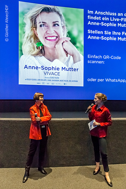Filmemacherin Sigrid Faltin (White Pepper) im Gespräch mit Tabea Dupree © Günther Ahner/HDF