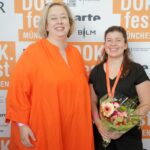 Dok.fest Muenchen DOK Talent Award. Senior Partner Sonya Winterberg (Winterberg Media) (l.) mit Gewinnerin Daniela Magnani Hüller (rechts)