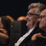 Wim Wenders und Kai Gniffke beim Deutschen dokumentarfilmpreis 2023