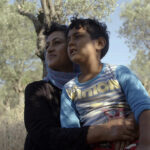 Filmstill: Nasim mit ihrem Sohn