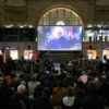DOK Leipzig 2023: Eröffnung im Hbf mit VIKA! (Foto: Sophie Mahler/DOK Leipzig 2023)