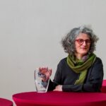 Farahnaz Sharifi mit der Roman Brodmann Trophäe 2024.